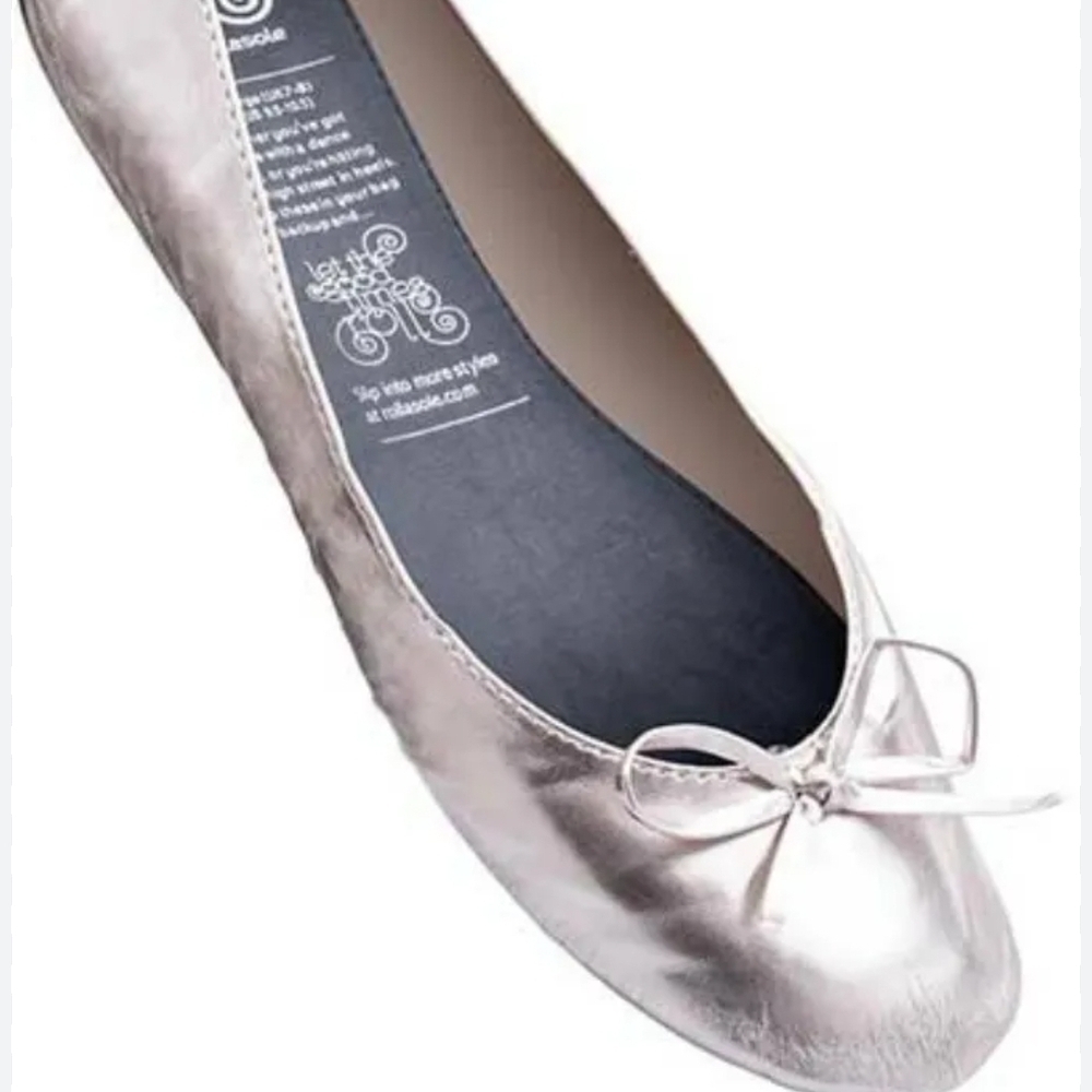Stylish Silver Women's Ballet Flats